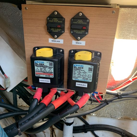 Electric battery switches